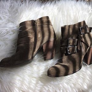 Cute brown suede shoes